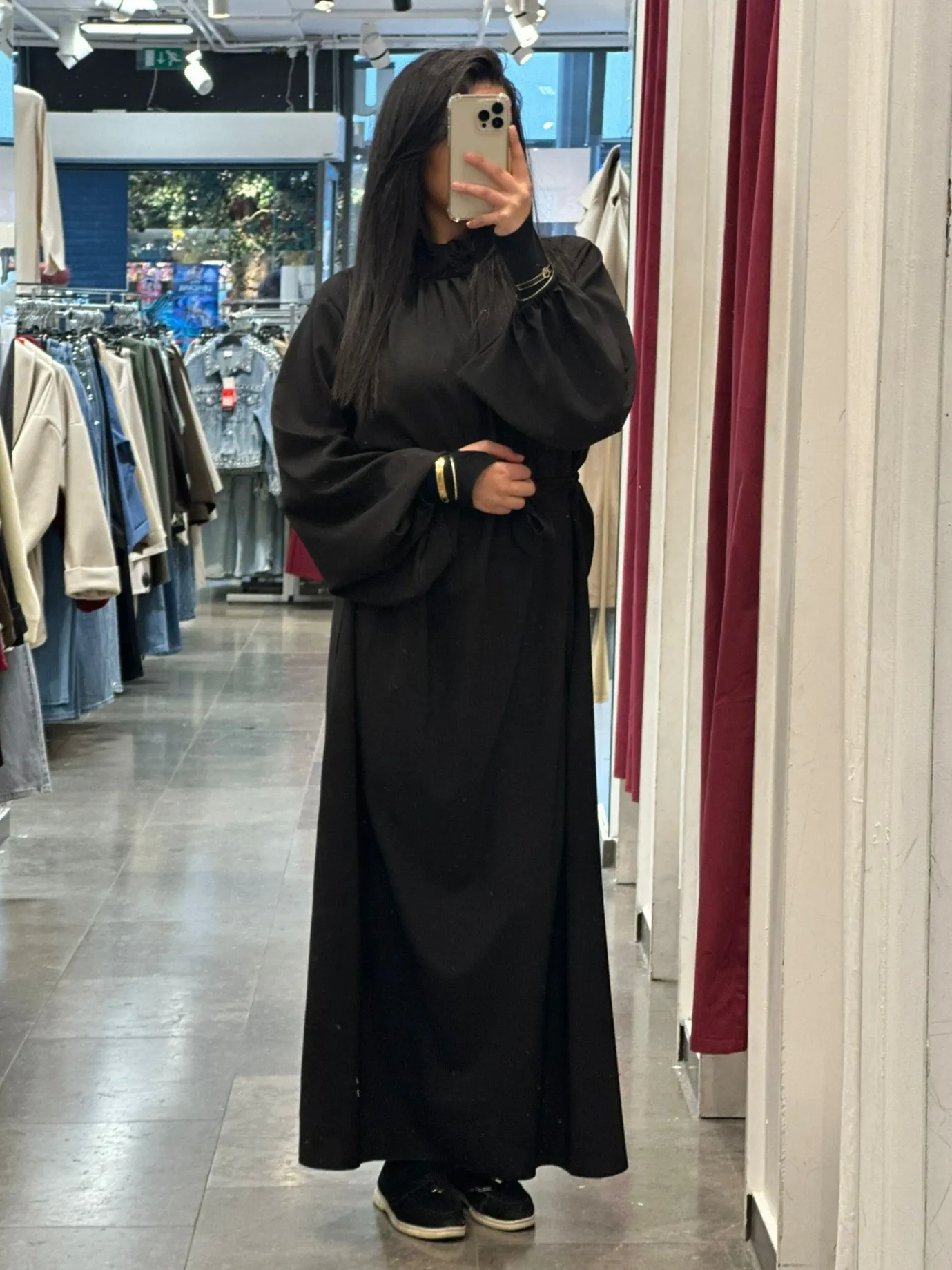 Lena abaya